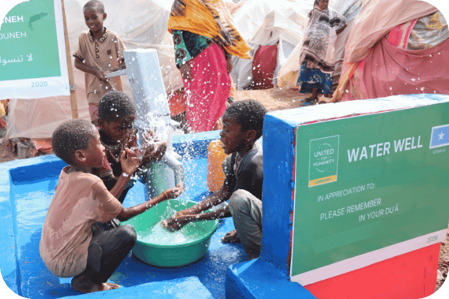 Auch ohne einen eigenen Brunnen zu bauen, können Spender bei United for Humanity Wasser spenden.